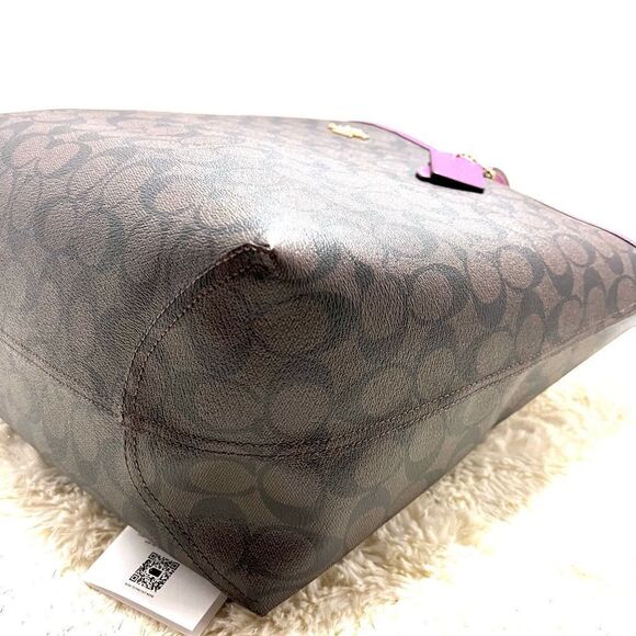 🍀🌷NWT! | Coach City Tote Handbag Signature Canvas Msrp:$398.00 - Picture 7 of 12